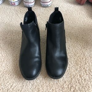 ankle booties size 8.5